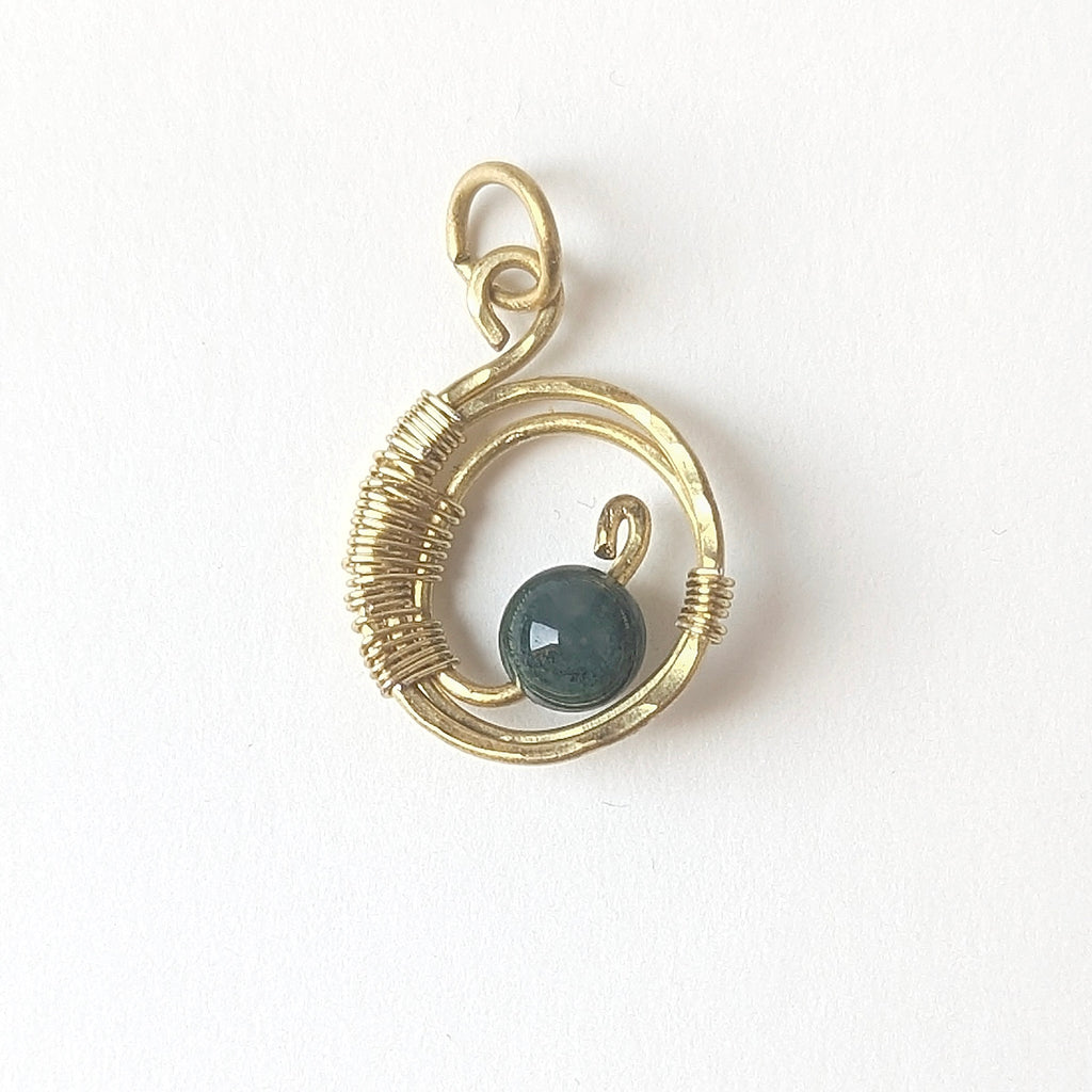 Handmade Indian Agate Pendant Necklace – Brass Wire Wrapped Boho Gemstone Pendant with Adjustable Gold Stainless Steel Chain