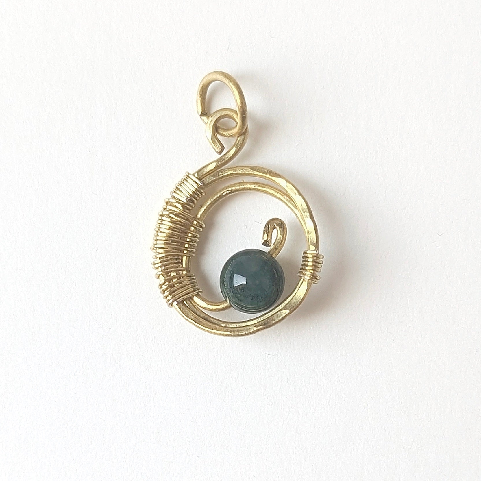 Handmade Indian Agate Pendant Necklace – Brass Wire Wrapped Boho Gemstone Pendant with Adjustable Gold Stainless Steel Chain